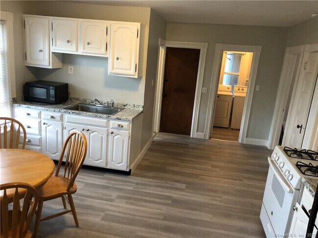 Photo - 19 Oak St Unidad 2