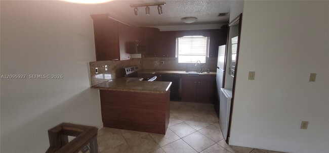 3254 W 70th St Unit 201