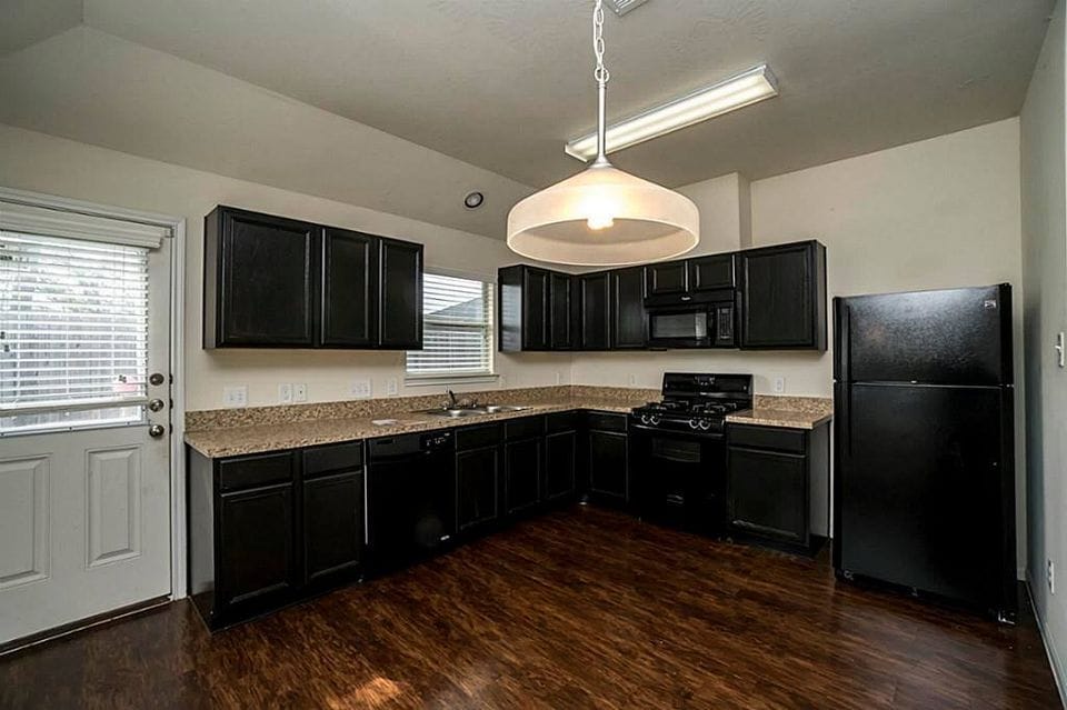 Photo - 21435 Palma Grove Way