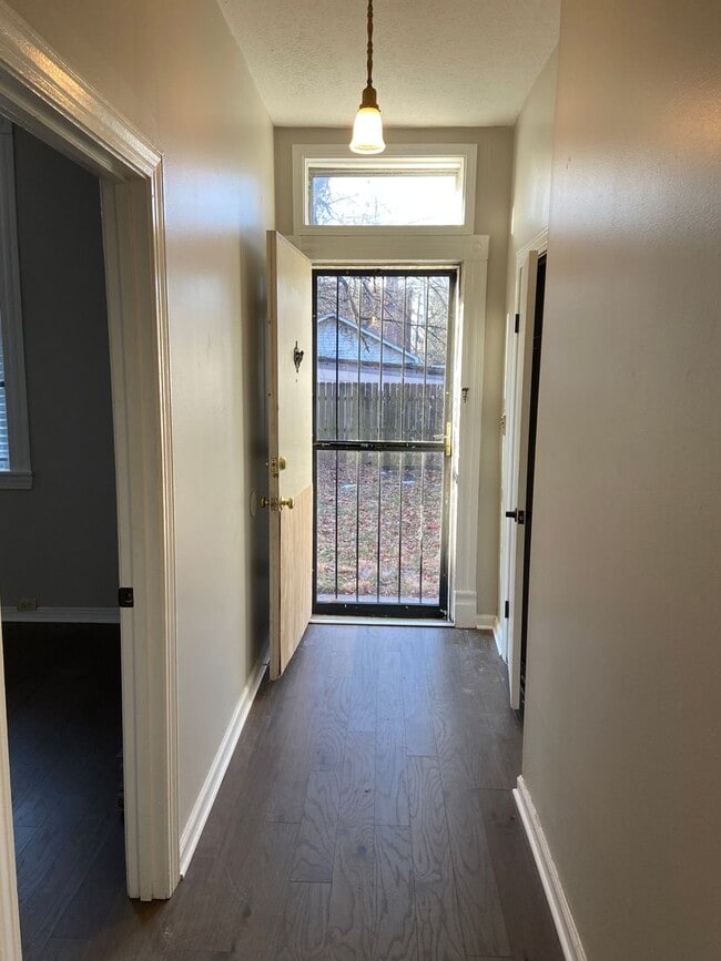 Photo - 212 W Lee St Unidad 212-1