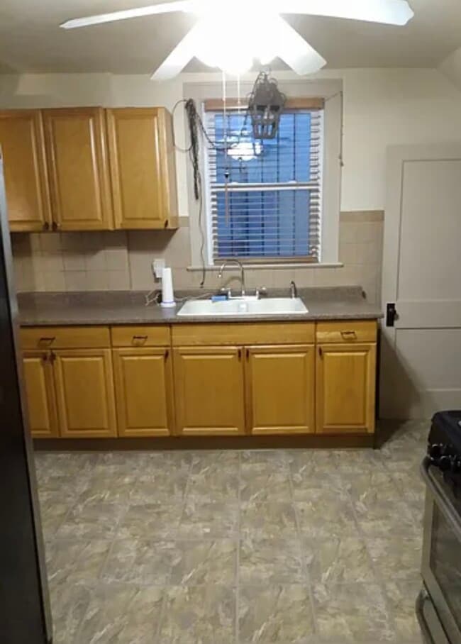 Photo - 524 Hanford St