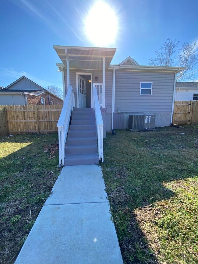 Photo - Four Bedroom Ranch in Elizabeth Park!