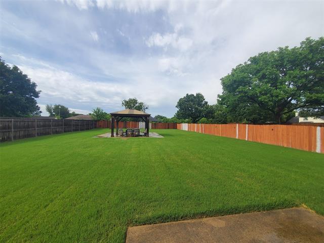 1024 Fair Oaks Dr