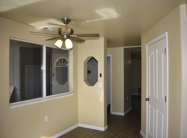 Photo - 182 Hillcrest Dr