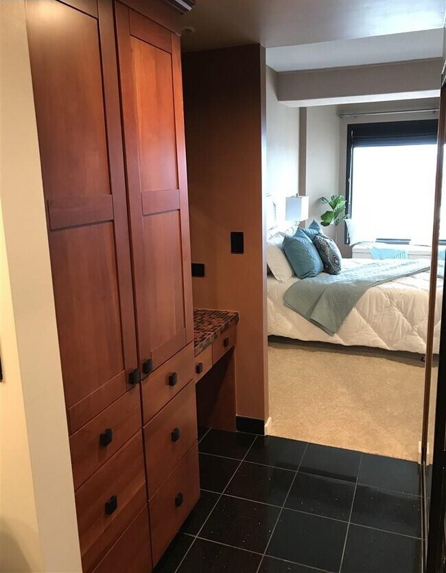 Photo - 6363 Christie Ave Unit 2514