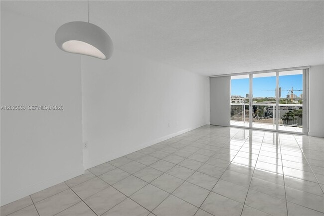 Photo - 1900 Sunset Harbour Dr Unit 707