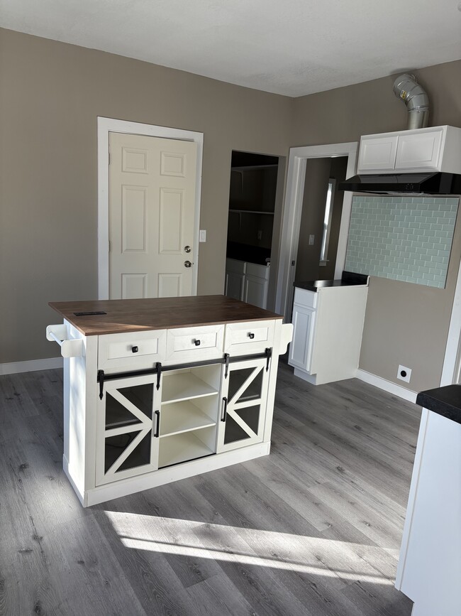 Photo - 1433 N 39th St Unit 1433 N 39th Street