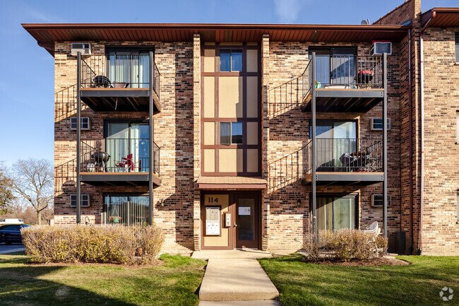 Entrance - Carolshire