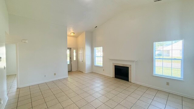 Photo - SOUTHSIDE - CHARMING 3 BEDROOM/2 BATH HOME AVAILABLE NOW!