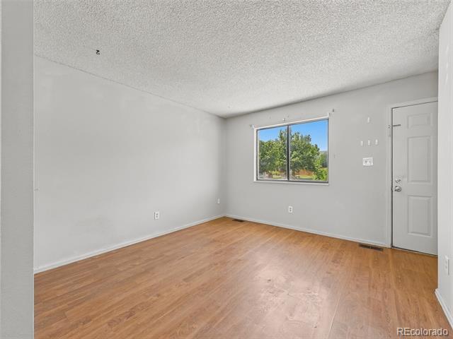904 S Uravan St