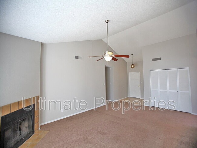 Photo - 1803 W Barrow Dr