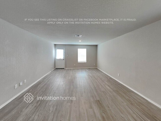 Photo - 4240 Thalweg Way