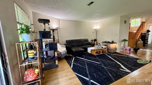 36 Carriage Pl