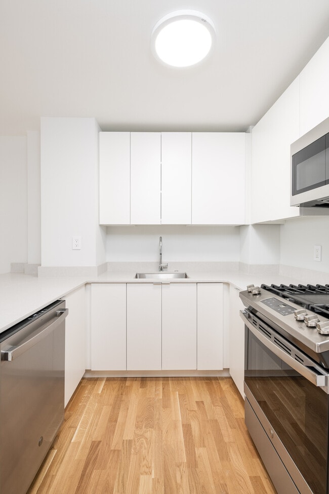 Photo - 1410 Columbia Rd Apartamento Unidad 5H