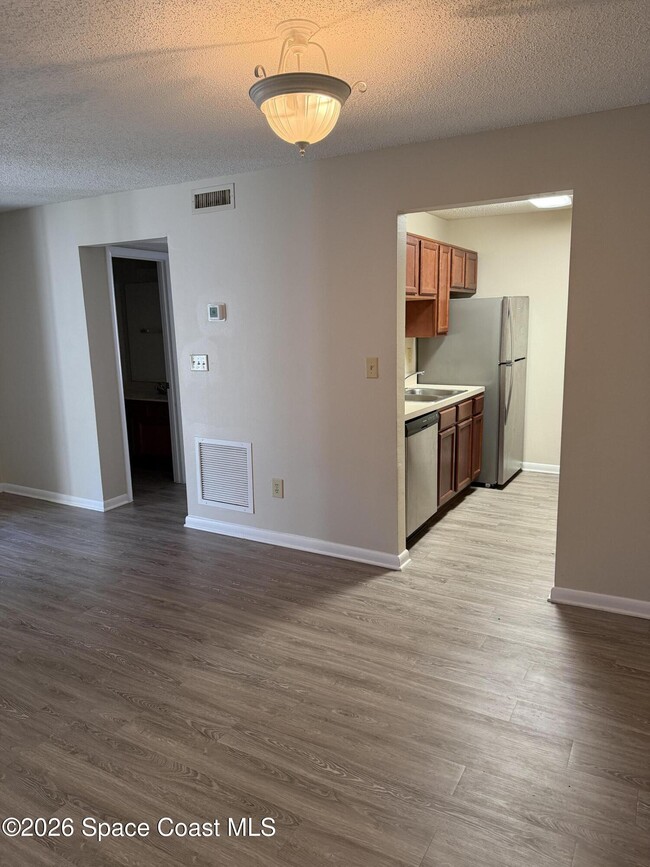 Photo - 3555 Sable Palm Ln Unit B