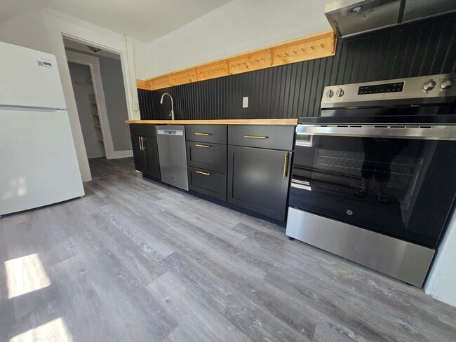 Photo - Keeble St Unit B