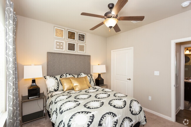 2BR 2BA - 1,128 SF
