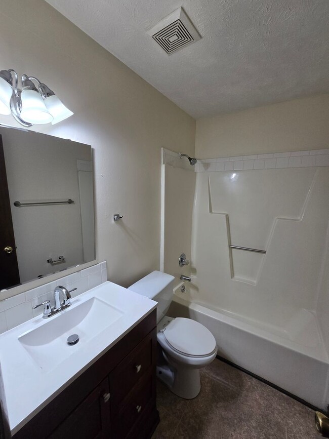 Photo - 7574 Beverly Dr