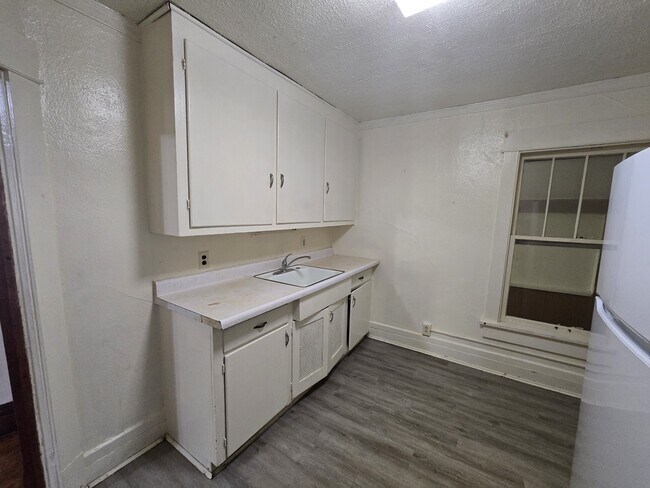Photo - 120 Harrison St