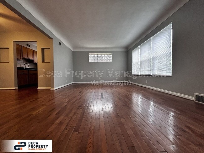 Photo - 3940 Wilmington Ave Unit 2F