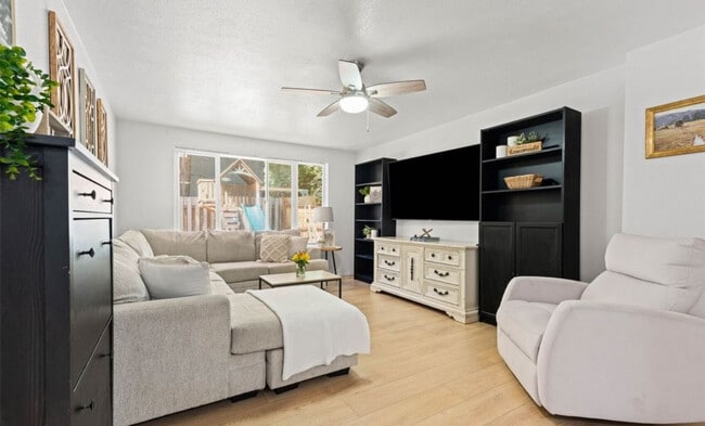 Photo - 21737 E Terra Ln SE