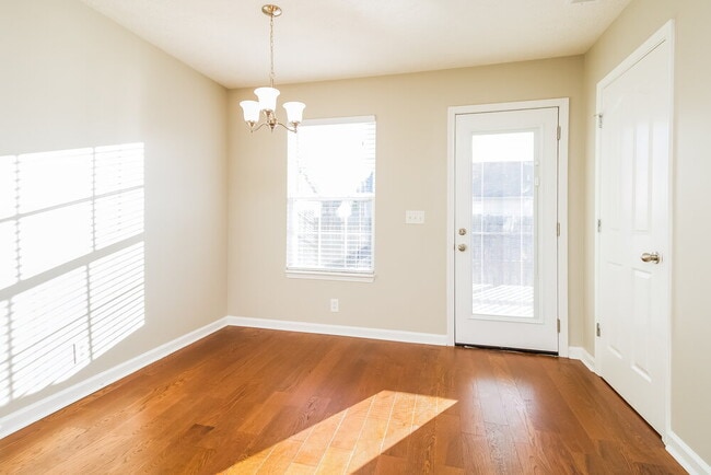 Photo - 1515 Clifdon Ct