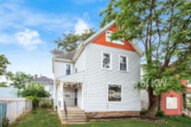 Building Photo - 865 Old Leonard Ave