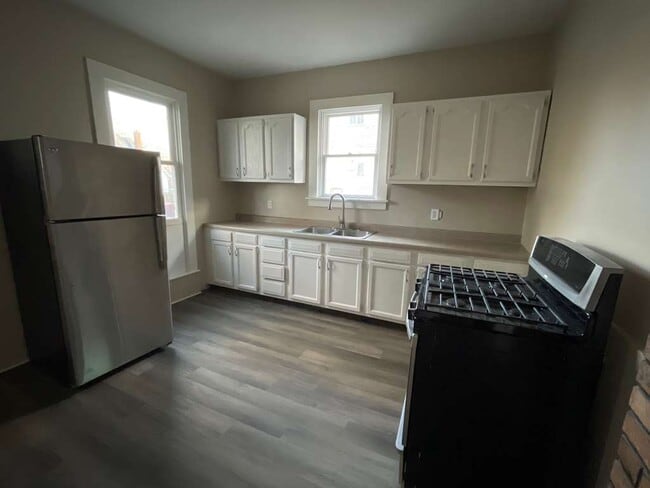 Photo - 217 N West Ave