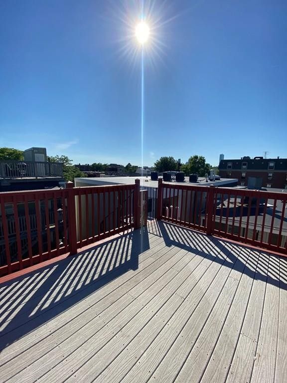 Photo - 261 W 2nd St Unidad 3