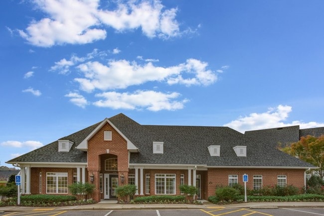 Photo - Crowne Village at Swift Creek