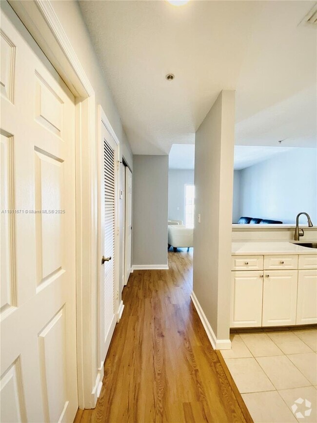 Building Photo - 1200 Town Center Dr Unit 422 Rental
