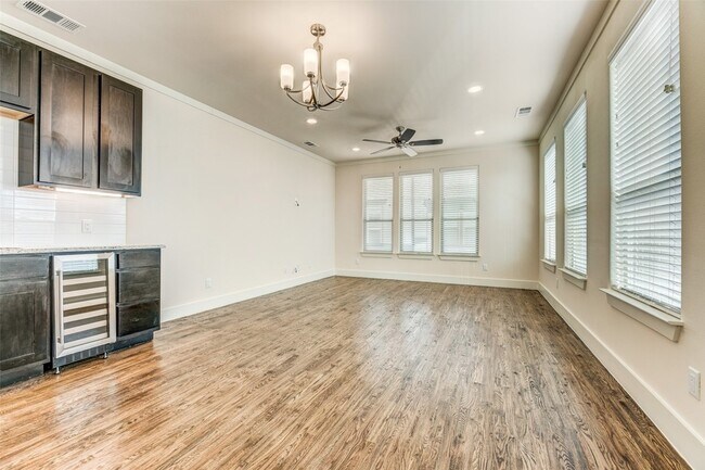 Photo - 4316 Hartford St