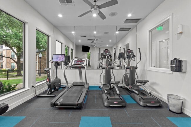 Photo - PECAN POINTE