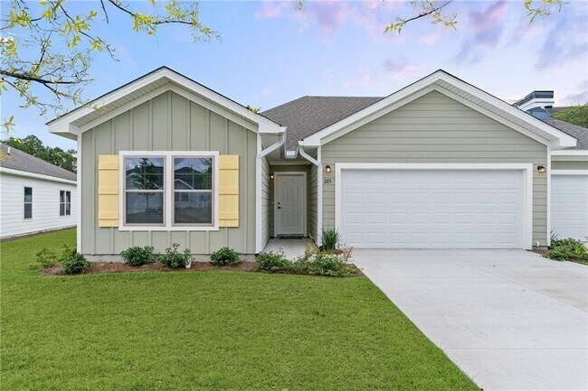 Photo - 311 Bottlebrush Walk