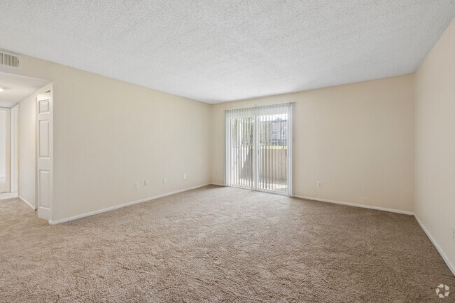2BR, 1BA - 947SF - Living Room