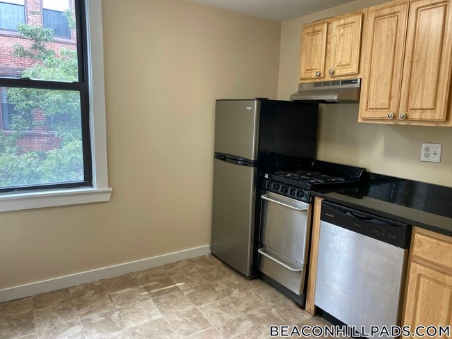 Photo - 238 Cambridge St Unit 6