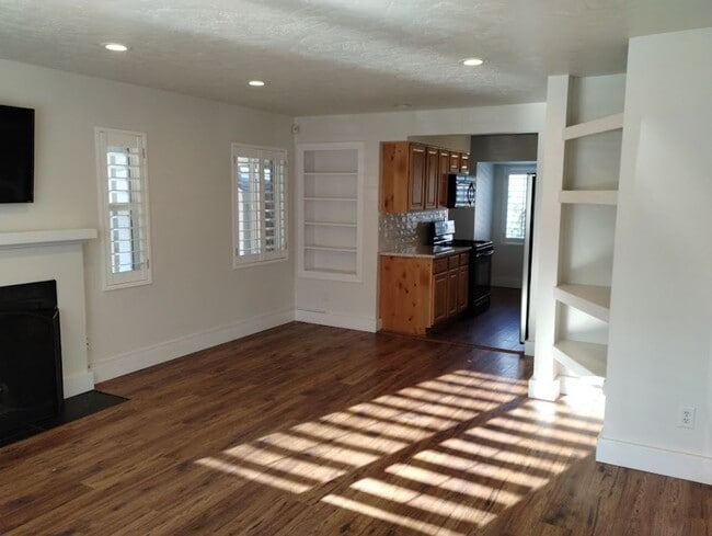 Photo - 2196 Broadmoor St S Unit 2196 Broadmoor Street South - A