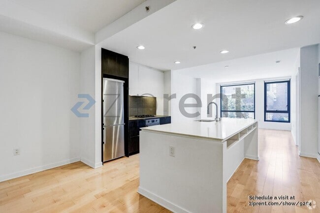 Building Photo - 1788 Clay St Rental