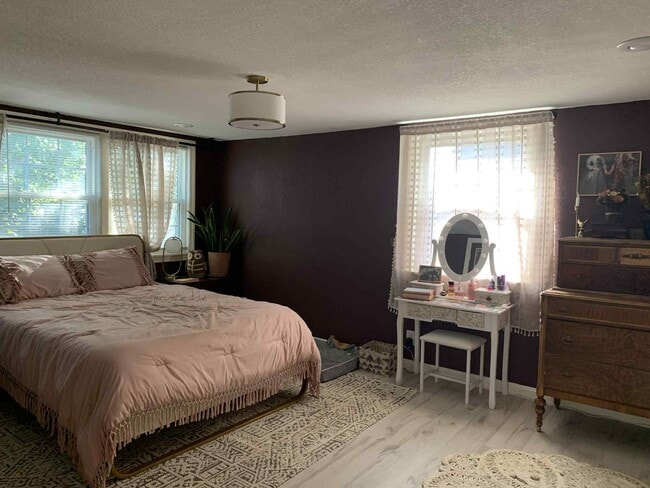 Photo - 520 S Osage St