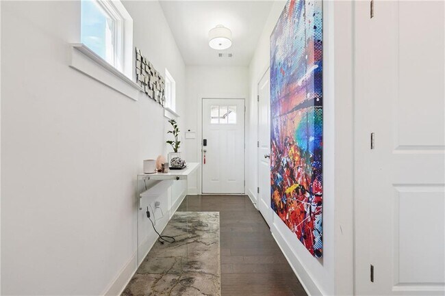 Photo - 162 Auburn Run Ln