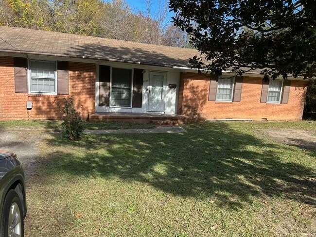 Photo - 2336 Lake Ave