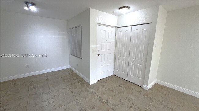 Photo - 2841 N Oakland Forest Dr Unit 203