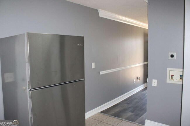 Photo - 884 Neal St NW Unit A