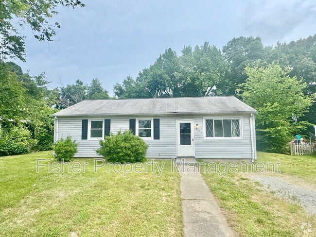 Building Photo - 2207 Beck Dr Rental
