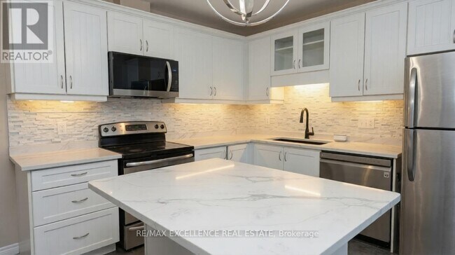 Photo - 1460 Highland Rd W Unit 11A