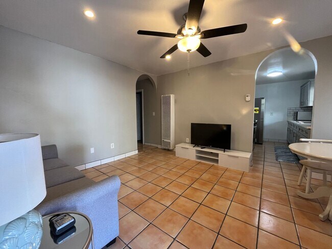 Photo - Excellent Echo Park Location with outdoor ...