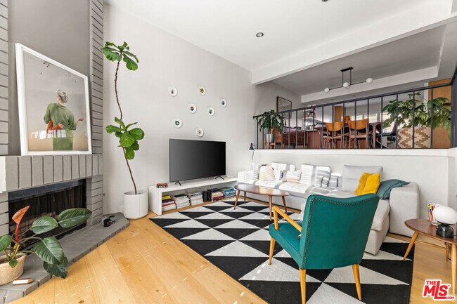 Photo - 4608 Glencoe Ave Unidad 5