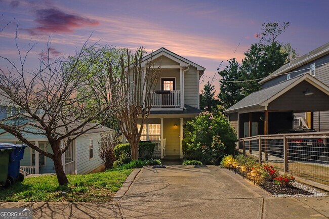 Building Photo - 179 Little St SE