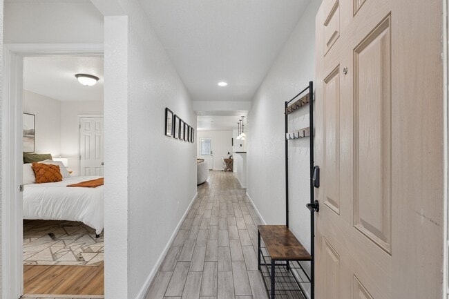 Photo - 903 Spello Cir