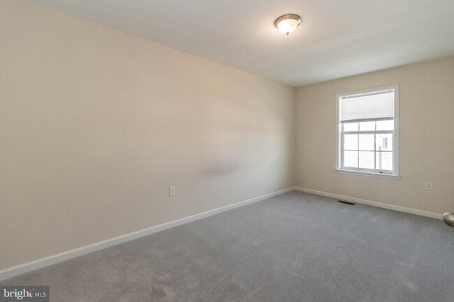 102 Oflannery Ct